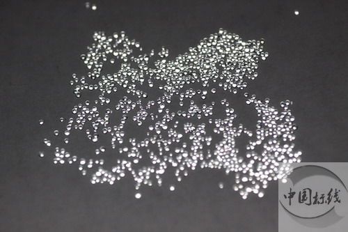 赣榆金属表面处理厂喷砂玻璃微珠清理